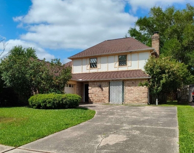 15526 Rio Plaza Drive - Photo Thumbnail 2