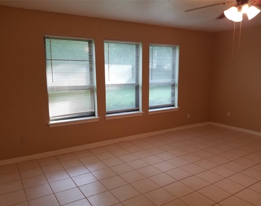 15526 Rio Plaza Drive - Photo Thumbnail 19