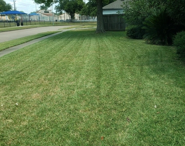 15526 Rio Plaza Drive - Photo Thumbnail 3