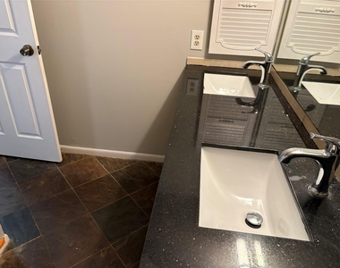 3055 Sw Walnut Bend Lane - Photo Thumbnail 8