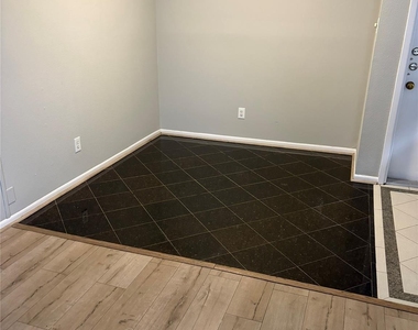 3055 Sw Walnut Bend Lane - Photo Thumbnail 7