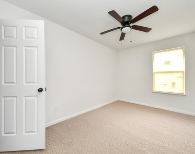 4613 Ireland Street - Photo Thumbnail 33