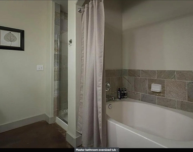 1901 Post Oak Boulevard - Photo Thumbnail 21