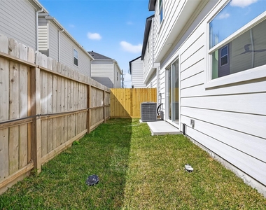 969 Highland Light Lane - Photo Thumbnail 37