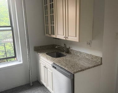 West 213th Street - Photo Thumbnail 1