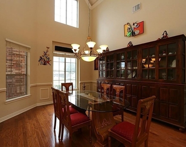 7610 Hampton Bay Lane - Photo Thumbnail 2