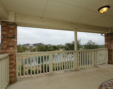 7610 Hampton Bay Lane - Photo Thumbnail 15