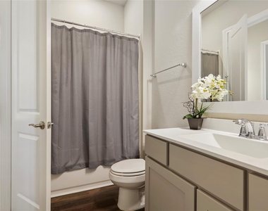50 Wyatt Oaks Drive - Photo Thumbnail 28