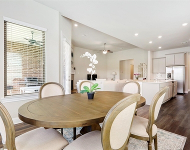 50 Wyatt Oaks Drive - Photo Thumbnail 15