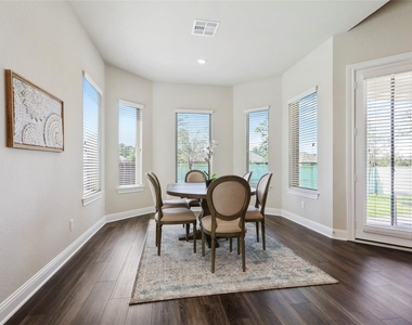 50 Wyatt Oaks Drive - Photo Thumbnail 14