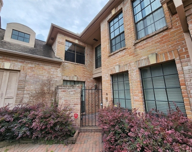 6105 Inwood Drive - Photo Thumbnail 15