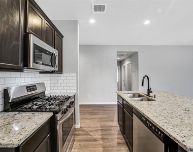 3434 Mcdonough Way - Photo Thumbnail 17