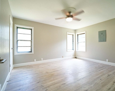 5315 Beechnut Street - Photo Thumbnail 11