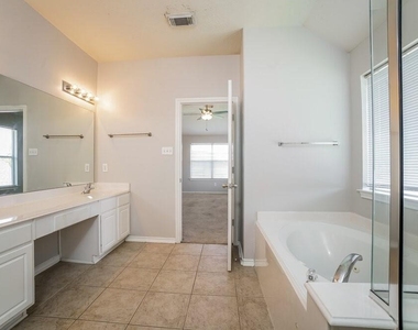13030 Sandhill Park Lane - Photo Thumbnail 10