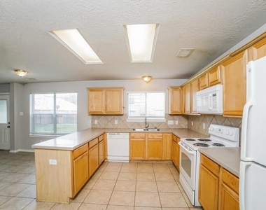 13030 Sandhill Park Lane - Photo Thumbnail 5