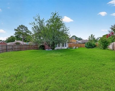 8202 Worthington Dr - Photo Thumbnail 41