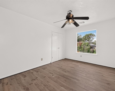 8202 Worthington Dr - Photo Thumbnail 28