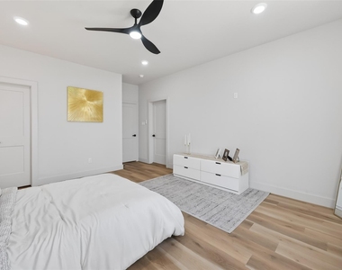 951 Highland Light Lane - Photo Thumbnail 16