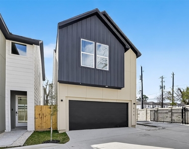 951 Highland Light Lane - Photo Thumbnail 1