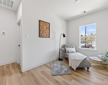 951 Highland Light Lane - Photo Thumbnail 18