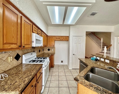 1414 Diamond Brook Drive - Photo Thumbnail 8