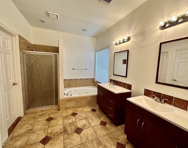 1414 Diamond Brook Drive - Photo Thumbnail 15