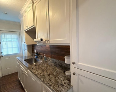 4308 Leeland Street - Photo Thumbnail 4
