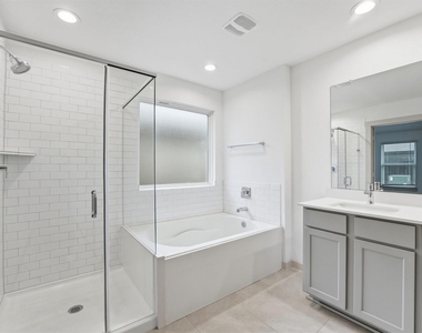 6814 Bradford Terrace Road - Photo Thumbnail 18