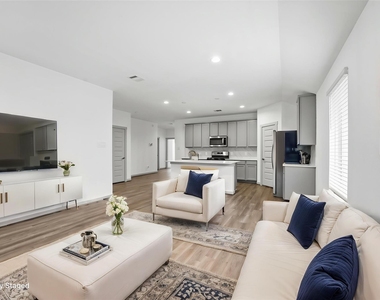 6814 Bradford Terrace Road - Photo Thumbnail 10