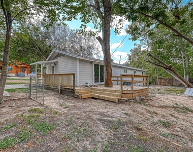10694 Pine Street - Photo Thumbnail 15
