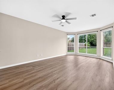 1007 Brannon Park Lane - Photo Thumbnail 21