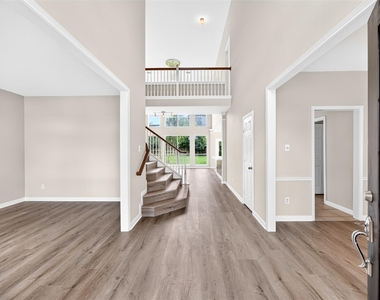 1007 Brannon Park Lane - Photo Thumbnail 5