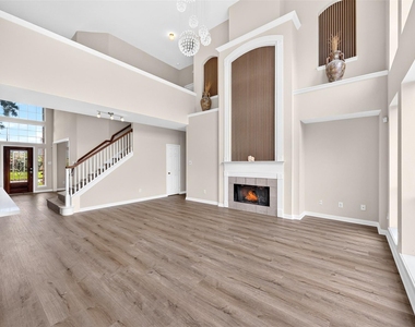 1007 Brannon Park Lane - Photo Thumbnail 10