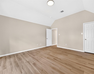 1007 Brannon Park Lane - Photo Thumbnail 32
