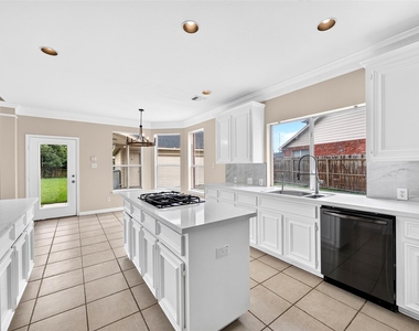 1007 Brannon Park Lane - Photo Thumbnail 14