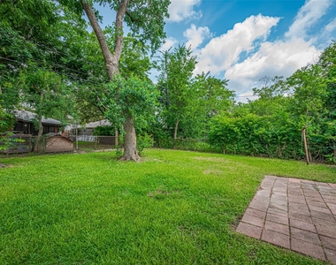 2112 Walnut Lane - Photo Thumbnail 23