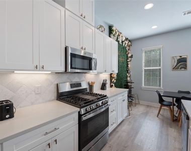 3365 Daphne Street - Photo Thumbnail 10