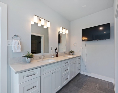 3365 Daphne Street - Photo Thumbnail 15