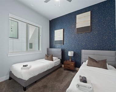 3365 Daphne Street - Photo Thumbnail 22