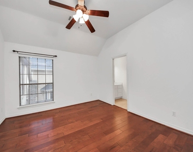 1807 Ravenel Lane - Photo Thumbnail 22