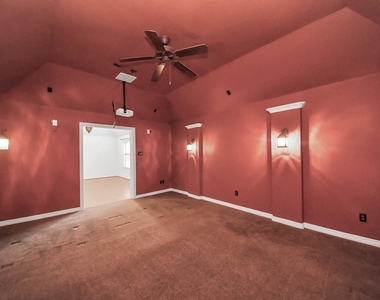 1807 Ravenel Lane - Photo Thumbnail 25