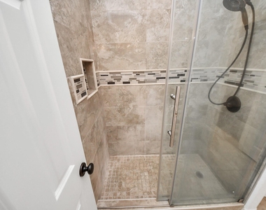 1807 Ravenel Lane - Photo Thumbnail 20