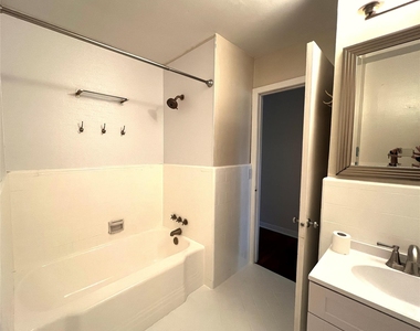 2206 Nancy Lou Street - Photo Thumbnail 23