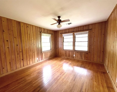 2206 Nancy Lou Street - Photo Thumbnail 20