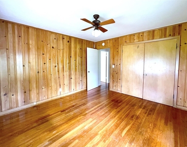2206 Nancy Lou Street - Photo Thumbnail 22
