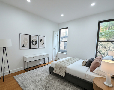 8 West 108th Street - Photo Thumbnail 3