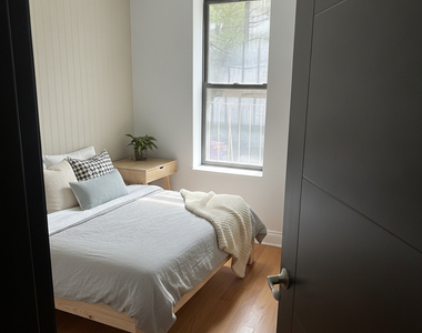 8 West 108th Street - Photo Thumbnail 2
