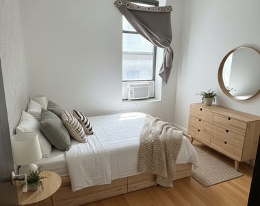 8 West 108th Street - Photo Thumbnail 3