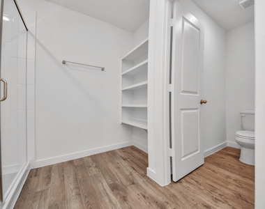 3538 Shearwater Street - Photo Thumbnail 12