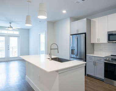 11111 Nexus Avenue - Photo Thumbnail 8